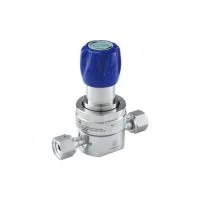 Регулятор AMFLO UHP AU23 Материал: Код SH (Body-SUS316L VAR; Poppet, Nozzle,Diaphragm, Gland-Hastelloy®C-22,Seat: PCTFE) ; Поверхность 0.25 um; 2х портовый, вх. давл. 206 бар, CV-0.9